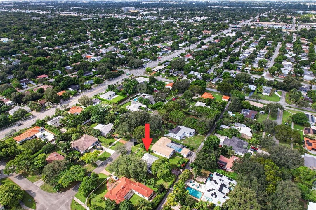 На продажу: $895,000 (3 спален, 2 ванн, 1629 Квадратных фут)