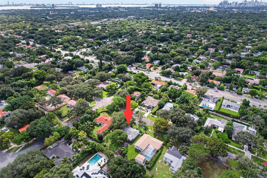 На продажу: $895,000 (3 спален, 2 ванн, 1629 Квадратных фут)