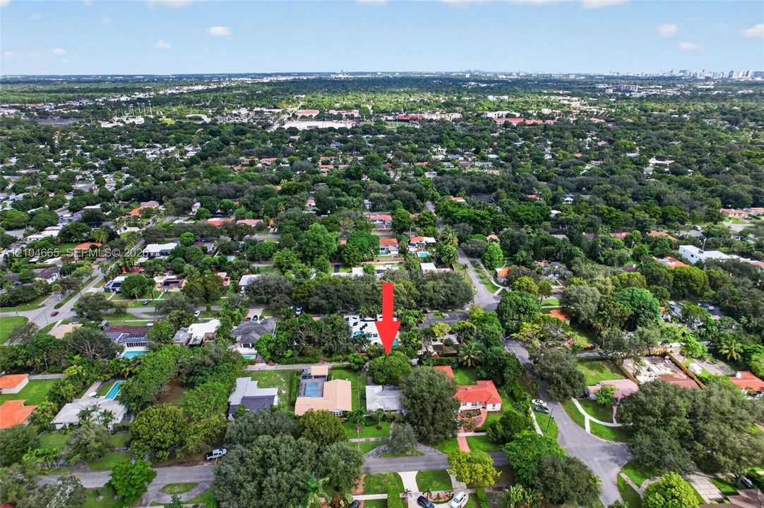 На продажу: $895,000 (3 спален, 2 ванн, 1629 Квадратных фут)