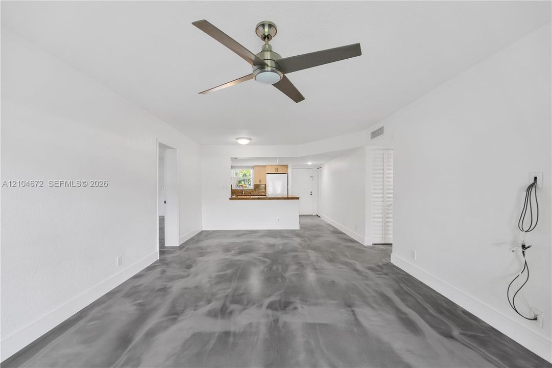 В аренду: $2,800 (3 спален, 2 ванн, 1390 Квадратных фут)