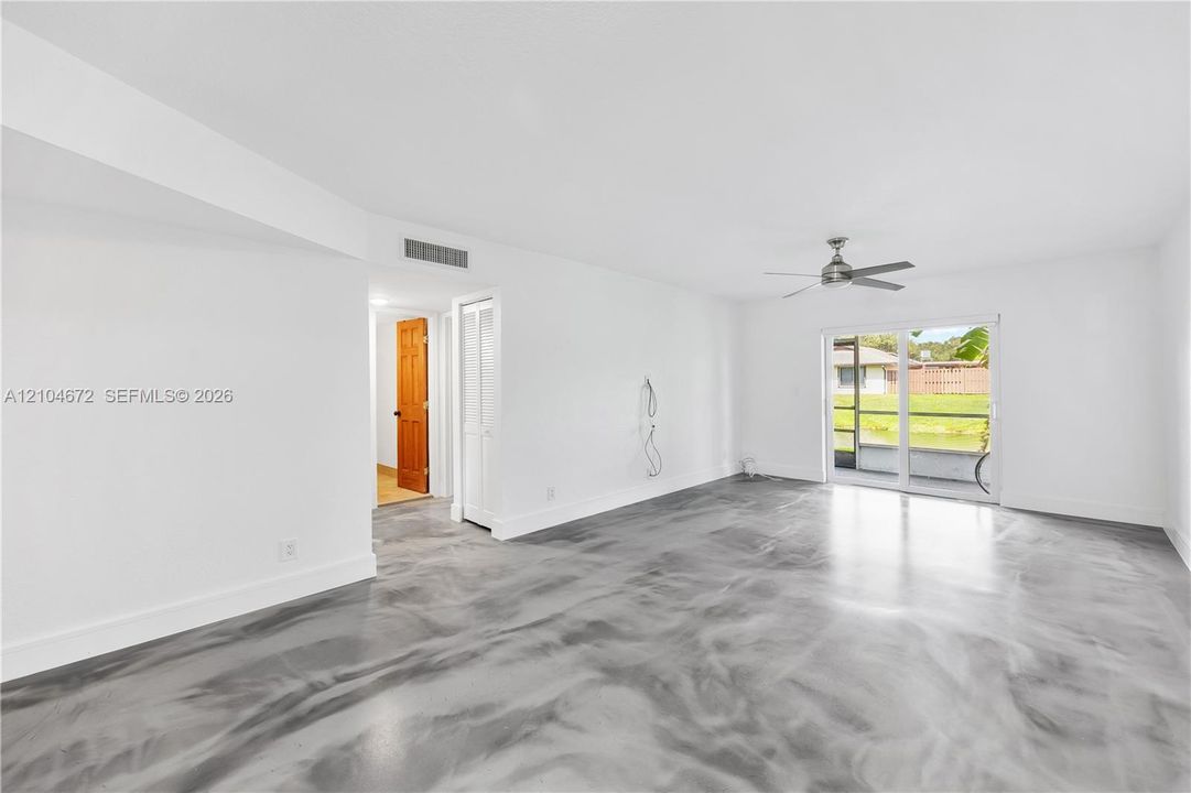 В аренду: $2,800 (3 спален, 2 ванн, 1390 Квадратных фут)