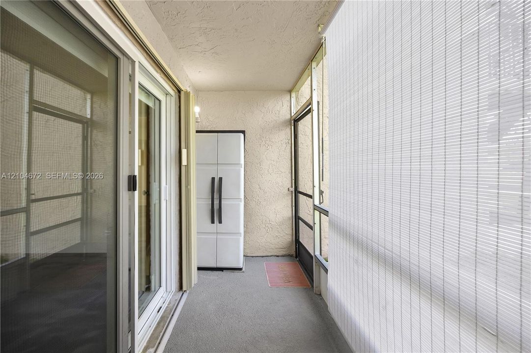 В аренду: $2,800 (3 спален, 2 ванн, 1390 Квадратных фут)