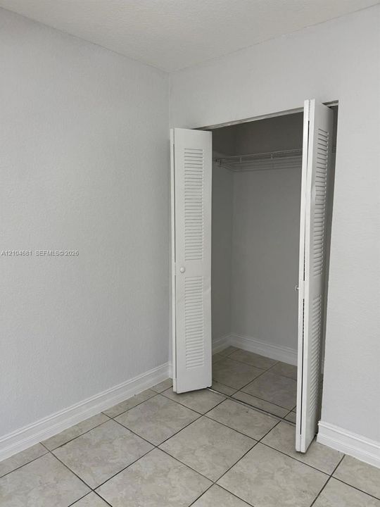 En Renta: $2,200 (2 camas, 1 baños, 1850 Pies cuadrados)