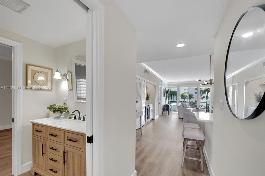 En Venta: $649,000 (2 camas, 2 baños, 1209 Pies cuadrados)