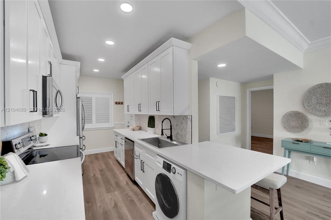 En Venta: $649,000 (2 camas, 2 baños, 1209 Pies cuadrados)