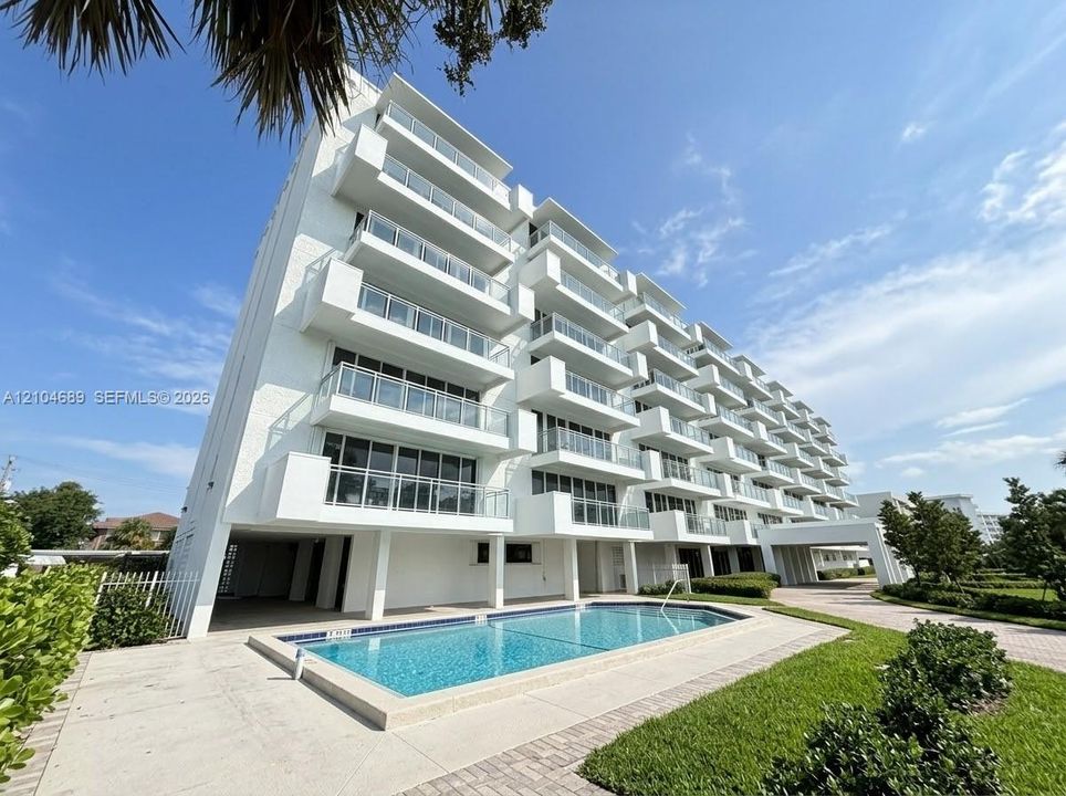 En Venta: $649,000 (2 camas, 2 baños, 1209 Pies cuadrados)