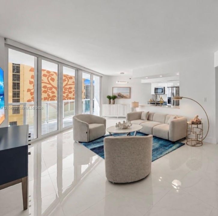 For Rent: $6,800 (2 beds, 2 baths, 1520 Square Feet)