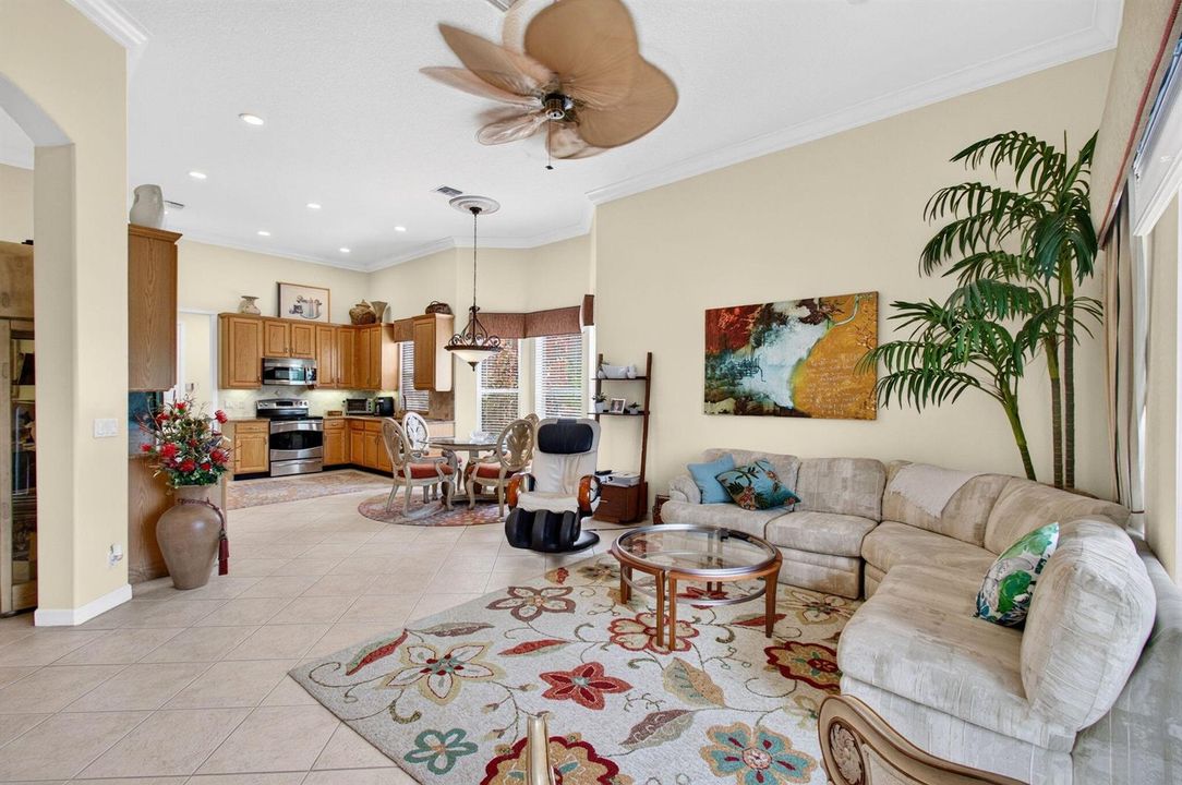 Kitchen Family Room