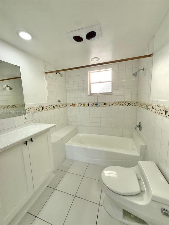 В аренду: $1,700 (1 спален, 1 ванн, 800 Квадратных фут)