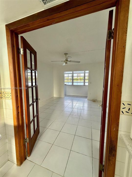 В аренду: $1,700 (1 спален, 1 ванн, 800 Квадратных фут)