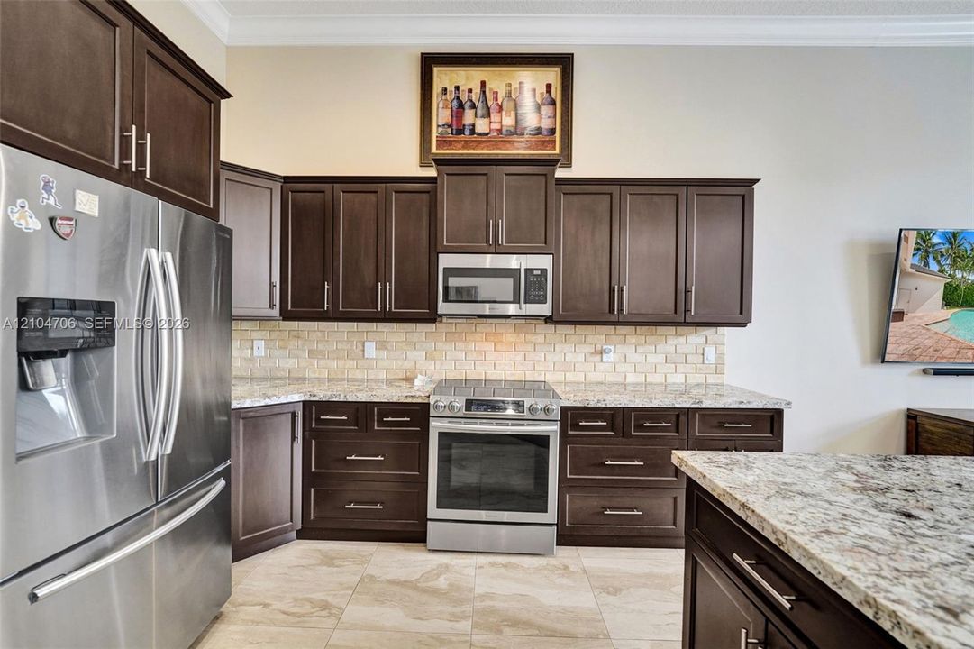 For Sale: $1,300,000 (5 beds, 3 baths, 3033 Square Feet)