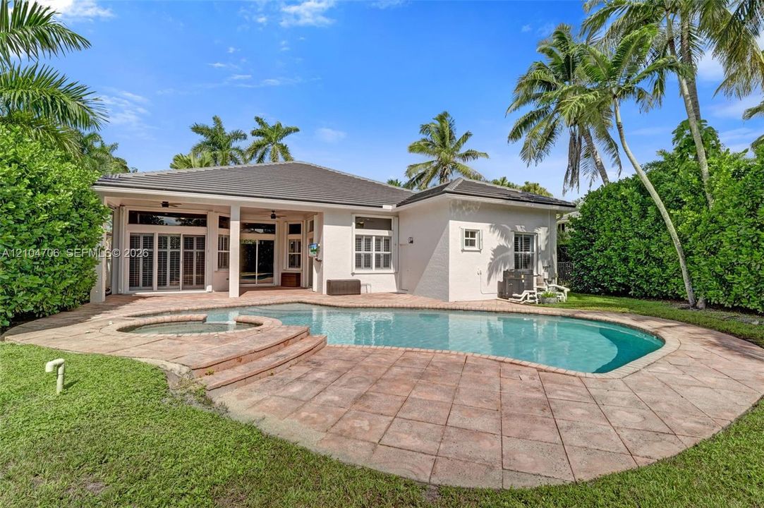 For Sale: $1,300,000 (5 beds, 3 baths, 3033 Square Feet)