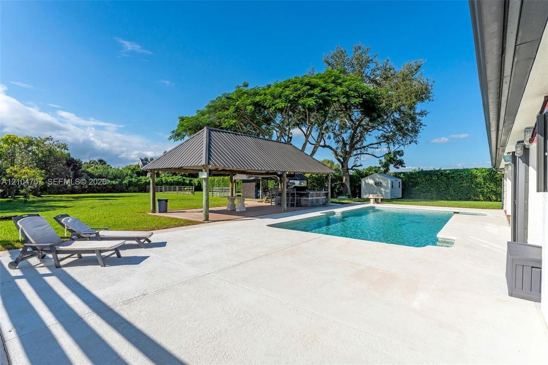 En Venta: $1,370,000 (5 camas, 4 baños, 3120 Pies cuadrados)