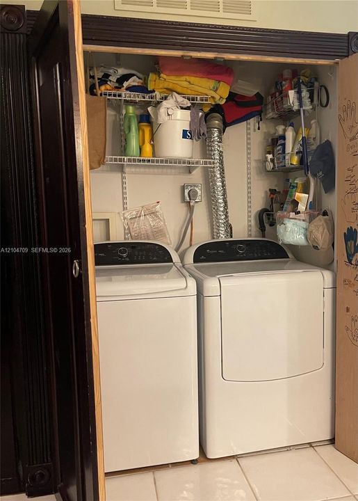 В аренду: $5,000 (2 спален, 2 ванн, 0 Квадратных фут)