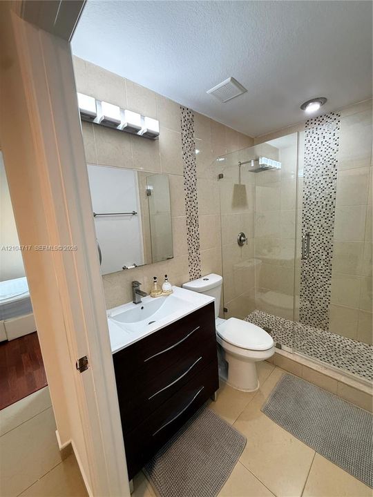 For Rent: $3,199 (3 beds, 2 baths, 1207 Square Feet)