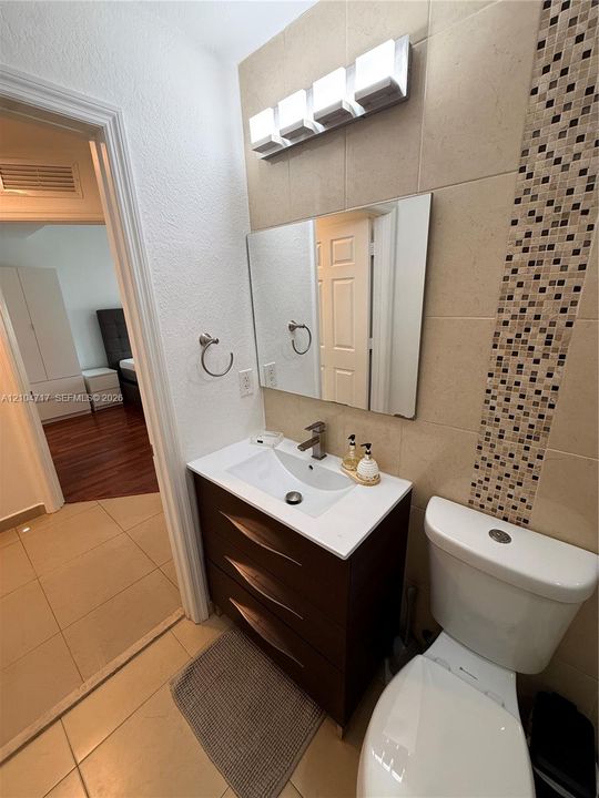 For Rent: $3,199 (3 beds, 2 baths, 1207 Square Feet)