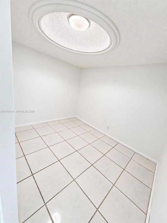 В аренду: $3,900 (3 спален, 2 ванн, 1798 Квадратных фут)