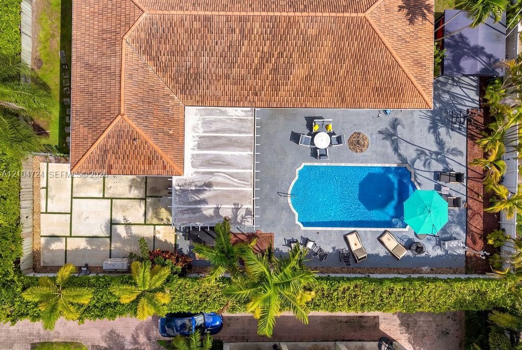 En Venta: $2,299,000 (5 camas, 4 baños, 3483 Pies cuadrados)