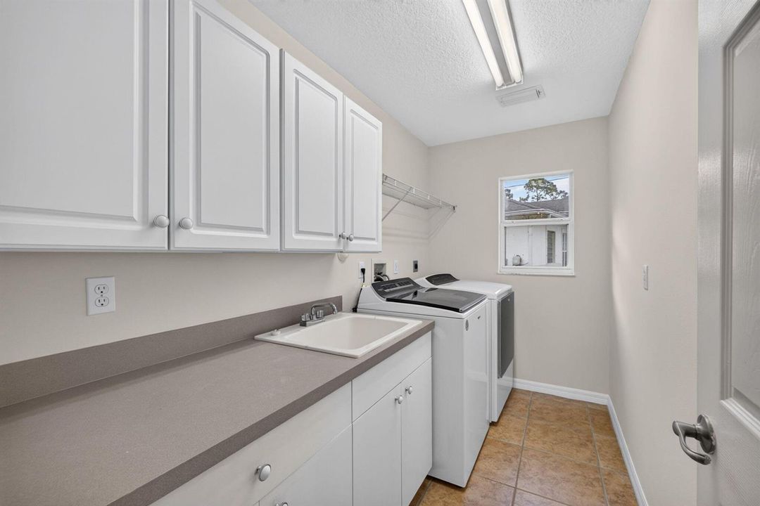 32 - Laundry Room