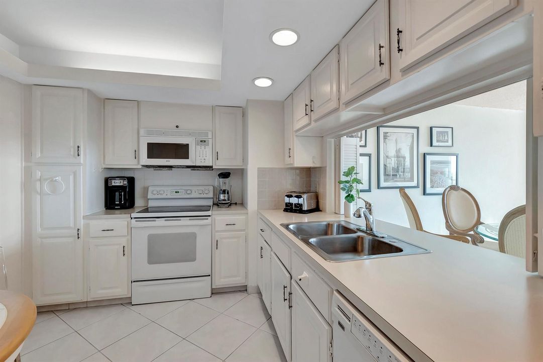 Kitchen 3