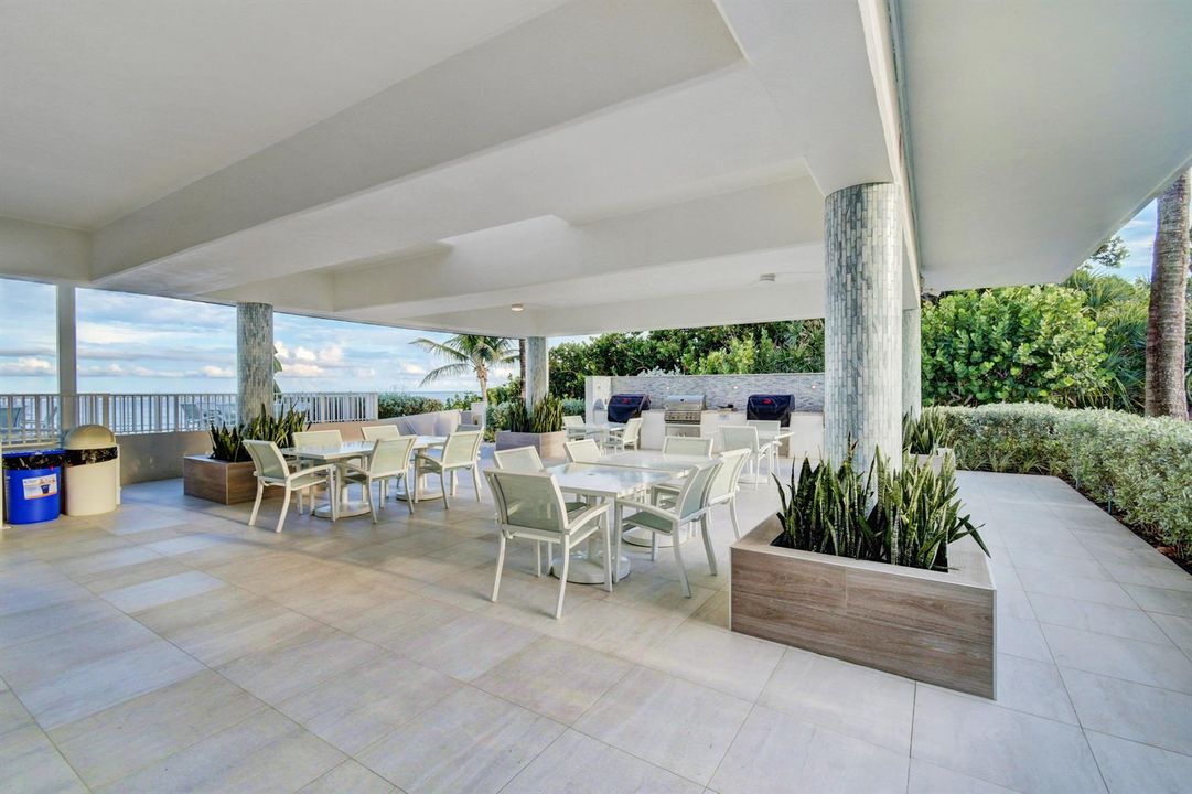 Beach Club Room 4
