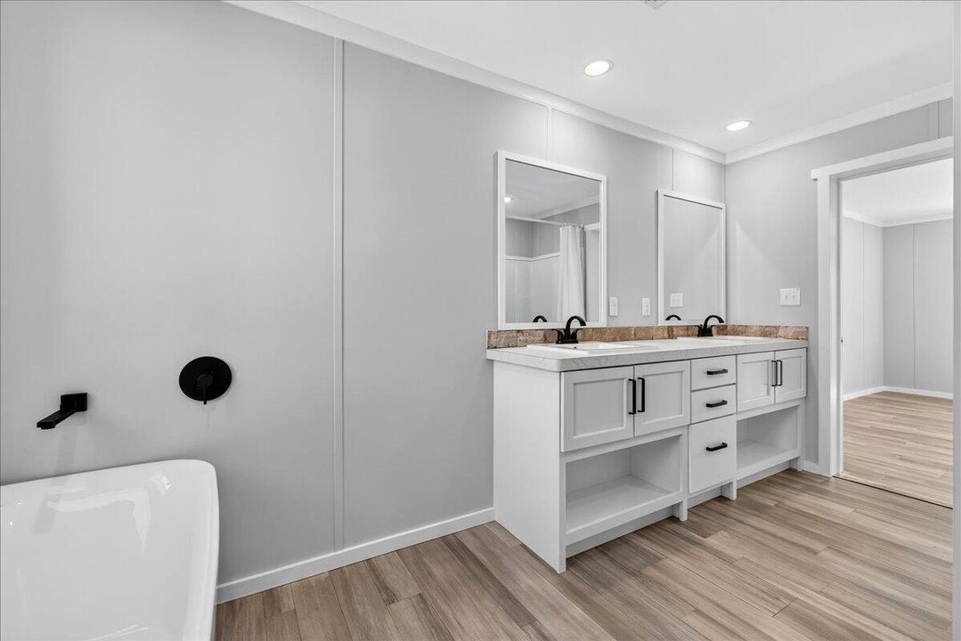 28-Primary Bathroom