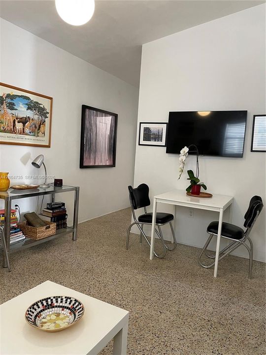 В аренду: $2,200 (2 спален, 1 ванн, 1590 Квадратных фут)