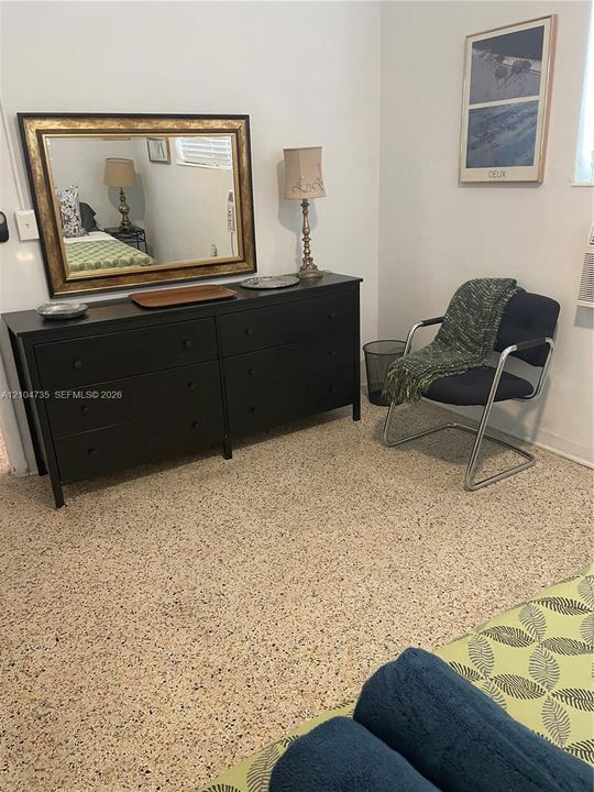 В аренду: $2,200 (2 спален, 1 ванн, 1590 Квадратных фут)