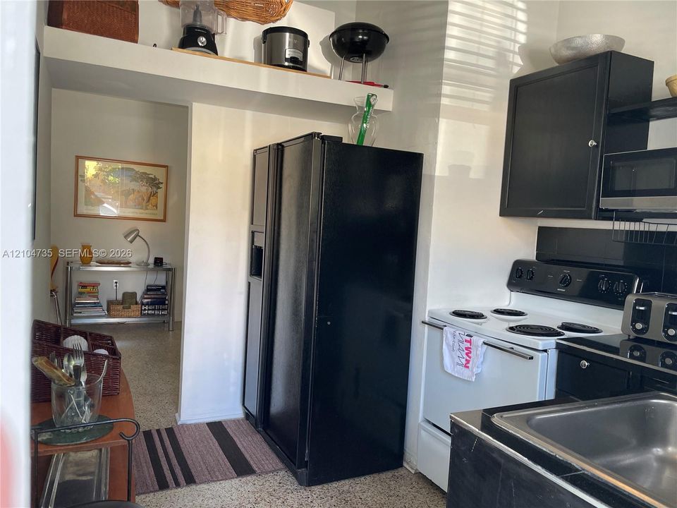В аренду: $2,200 (2 спален, 1 ванн, 1590 Квадратных фут)