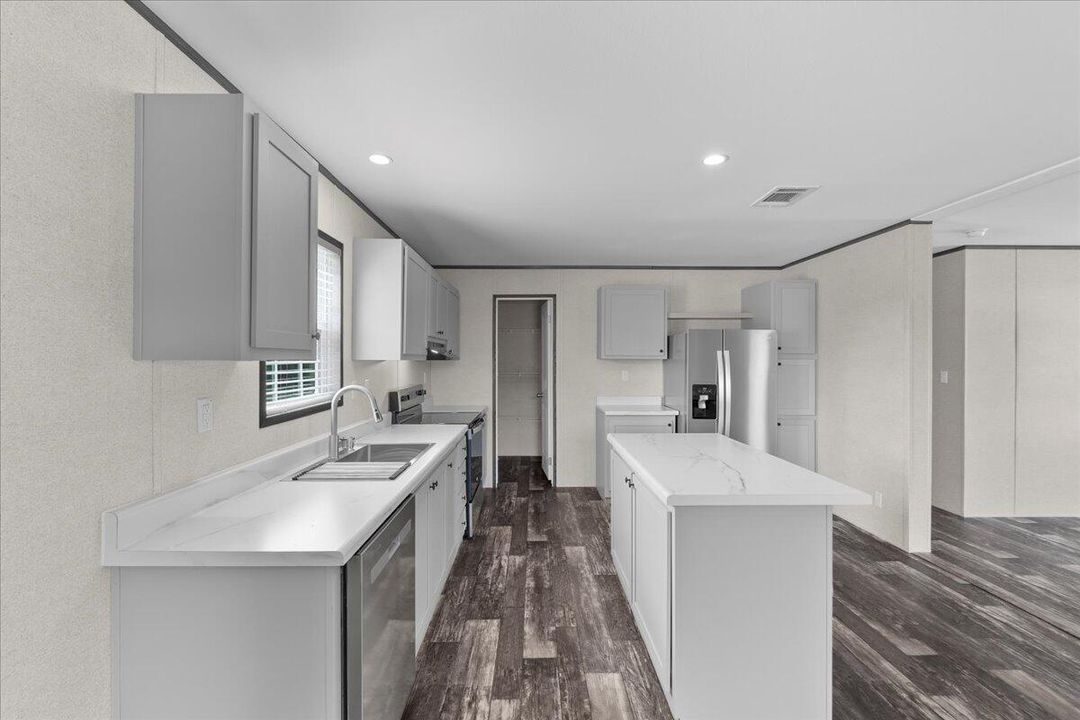 17-Kitchen