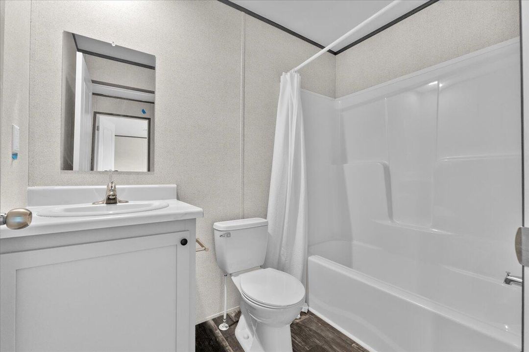 35-Main Bath