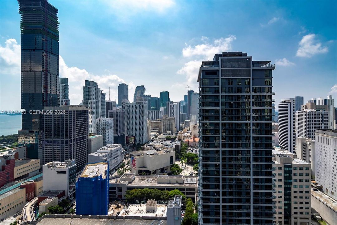 En Venta: $865,000 (2 camas, 2 baños, 837 Pies cuadrados)