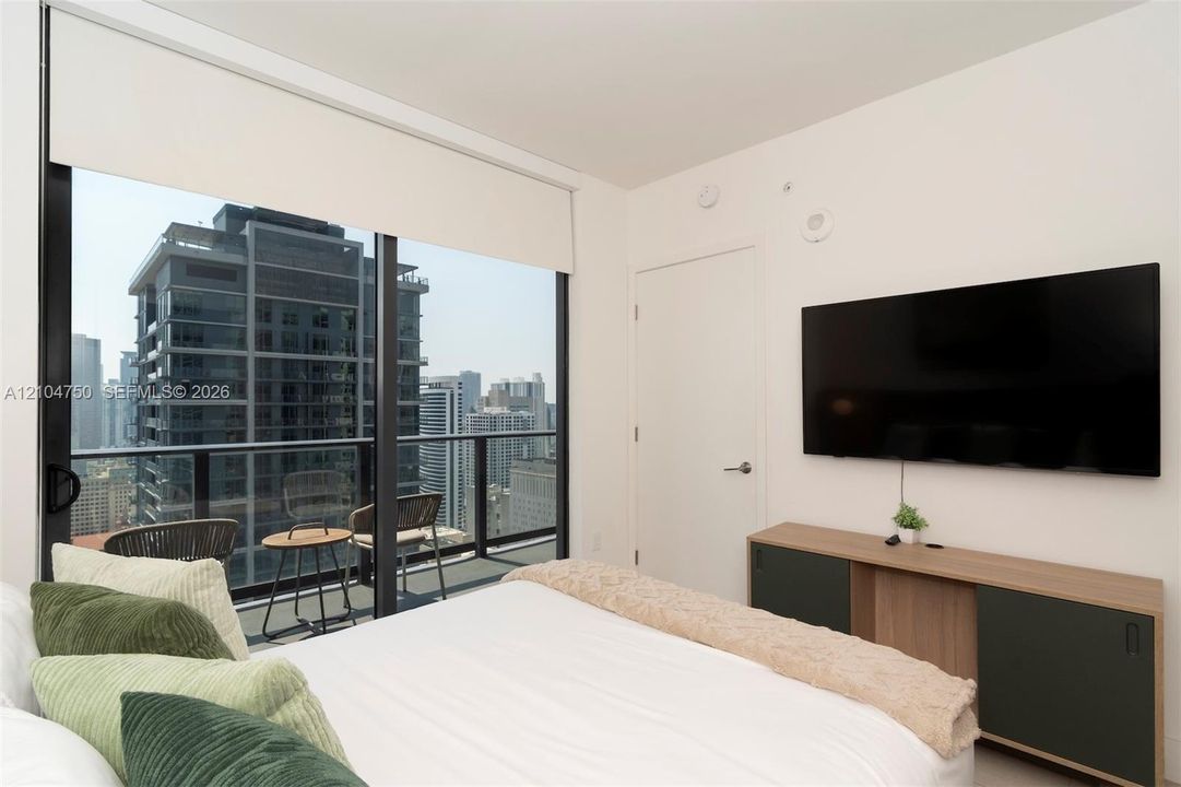 En Venta: $865,000 (2 camas, 2 baños, 837 Pies cuadrados)
