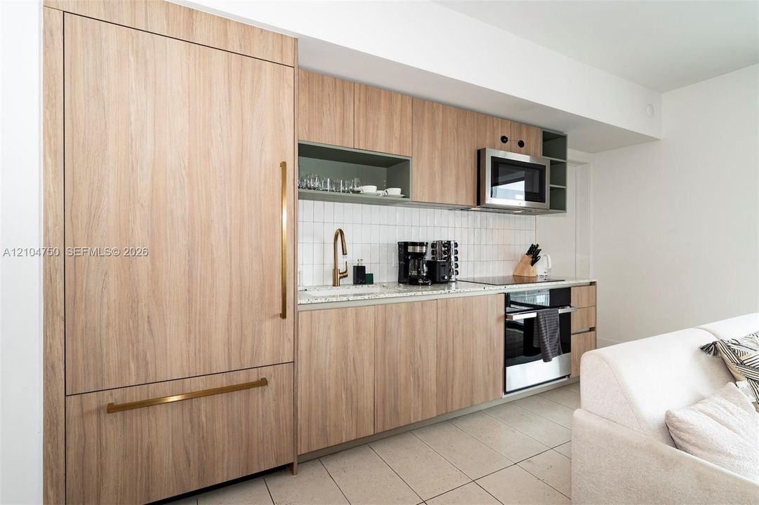 En Venta: $865,000 (2 camas, 2 baños, 837 Pies cuadrados)