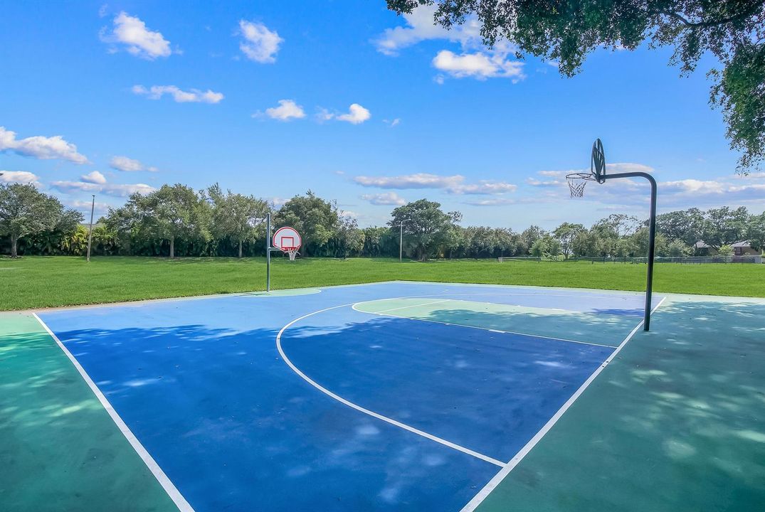 3015 Oaktree Lane, Hollywood, FL 33021 (