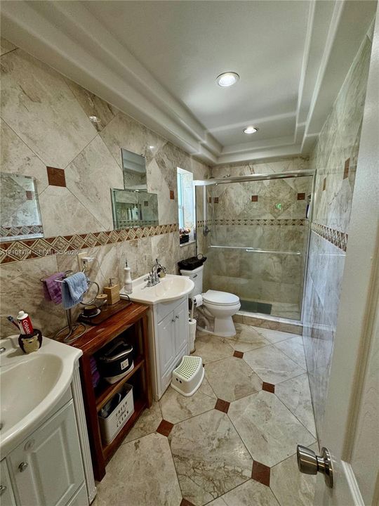На продажу: $539,900 (3 спален, 2 ванн, 1707 Квадратных фут)