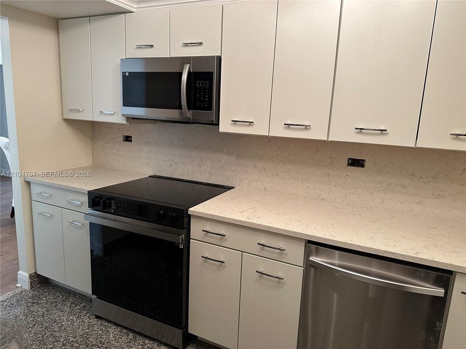 В аренду: $3,650 (2 спален, 2 ванн, 1206 Квадратных фут)