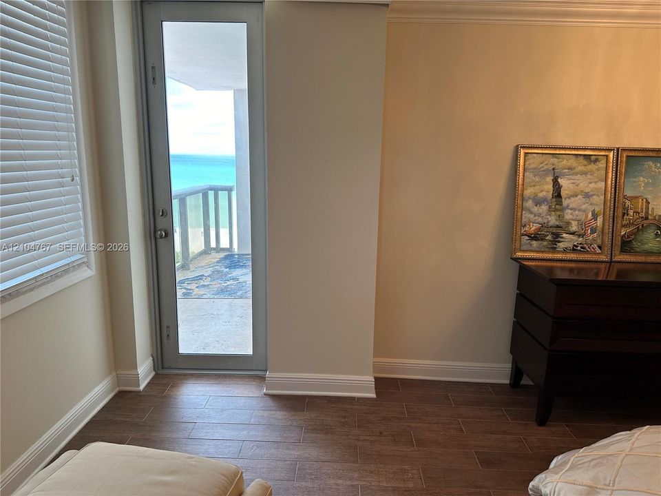В аренду: $3,650 (2 спален, 2 ванн, 1206 Квадратных фут)