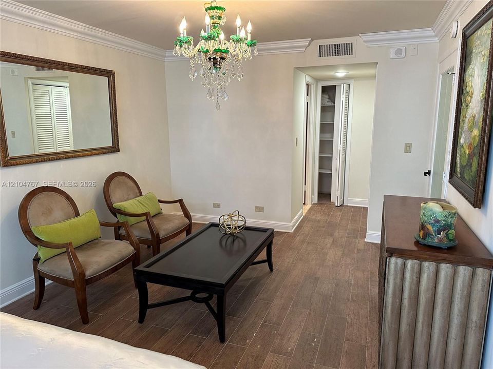 В аренду: $3,650 (2 спален, 2 ванн, 1206 Квадратных фут)