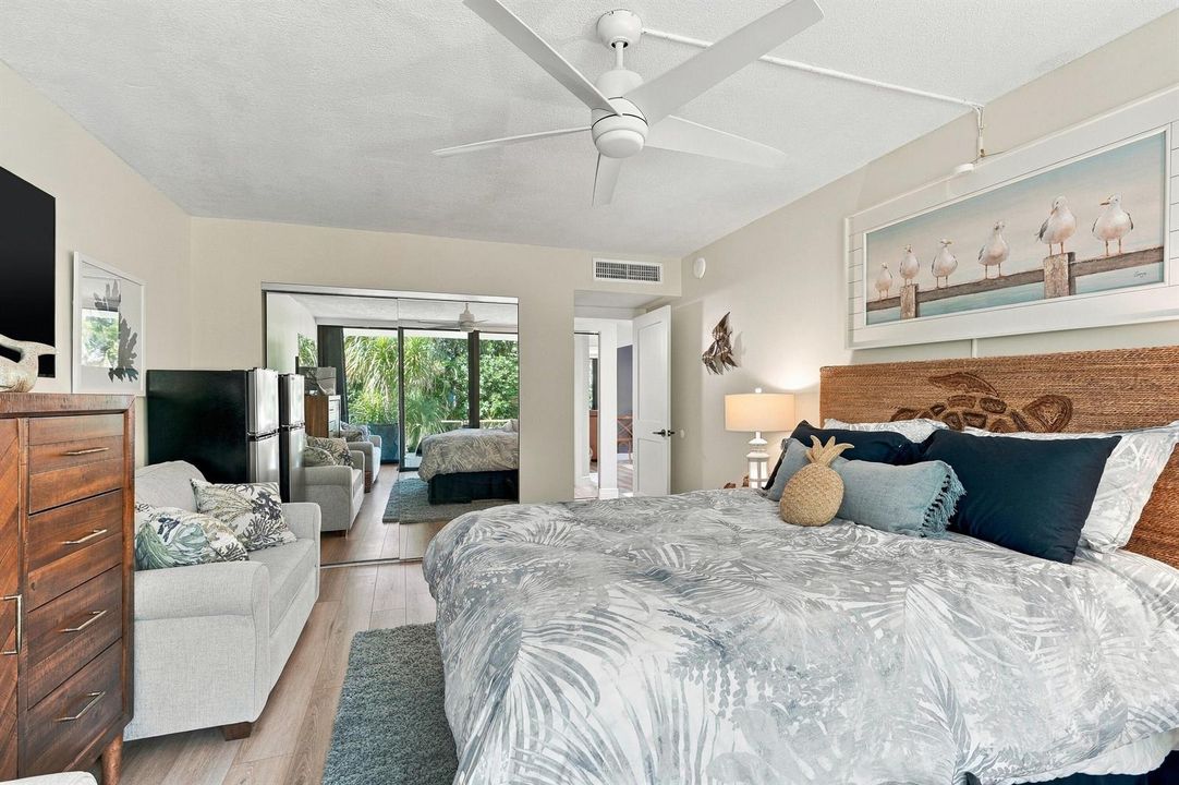 G40 GUEST BEDROOM