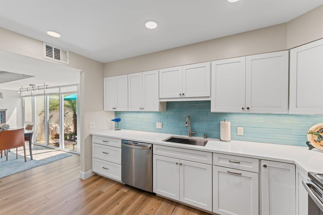 G40 KITCHEN DINING ATRIUM - Copy
