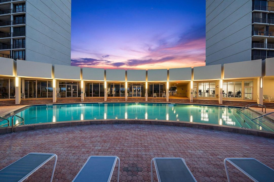 G40 COMMUNITY POOL TWILIGHT - Copy
