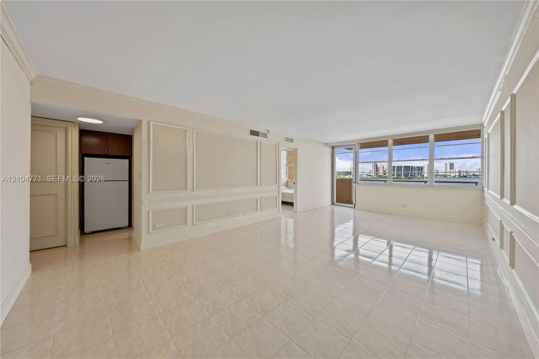На продажу: $348,000 (1 спален, 1 ванн, 943 Квадратных фут)