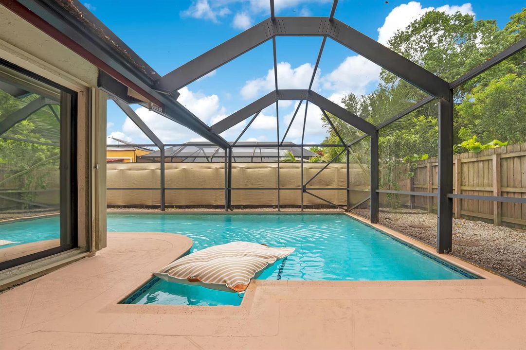 Wrap Around Pool