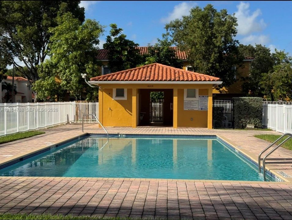 На продажу: $420,000 (3 спален, 2 ванн, 1580 Квадратных фут)