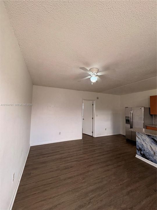For Rent: $1,650 (1 beds, 1 baths, 580 Square Feet)