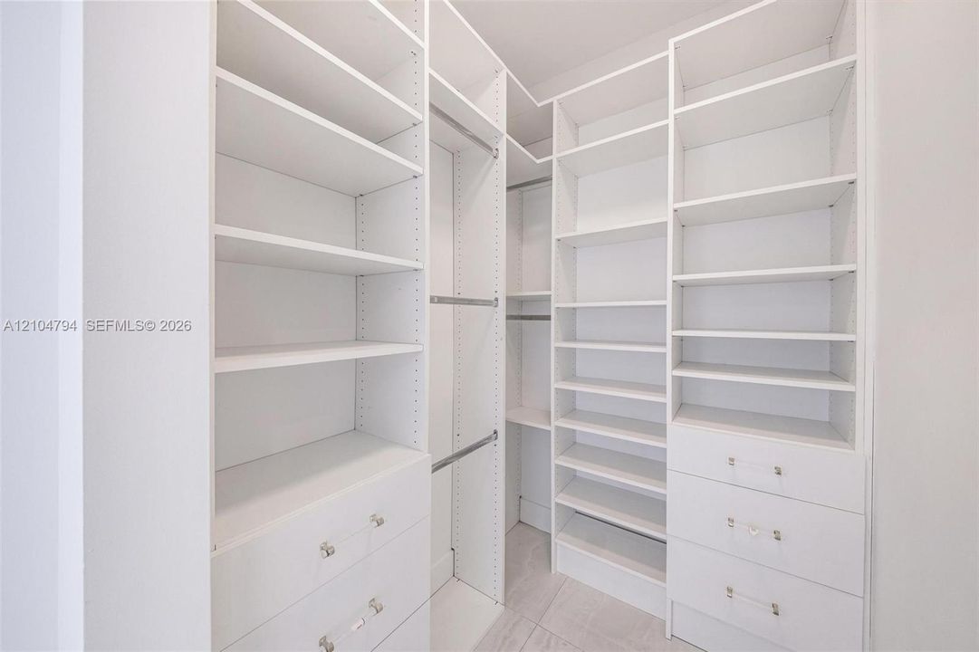 На продажу: $949,000 (3 спален, 2 ванн, 1336 Квадратных фут)