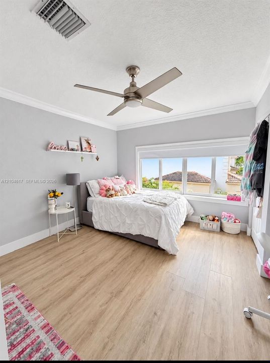 В аренду: $6,200 (4 спален, 3 ванн, 2312 Квадратных фут)