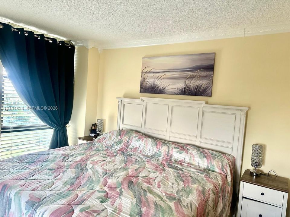 For Rent: $2,550 (2 beds, 2 baths, 1313 Square Feet)