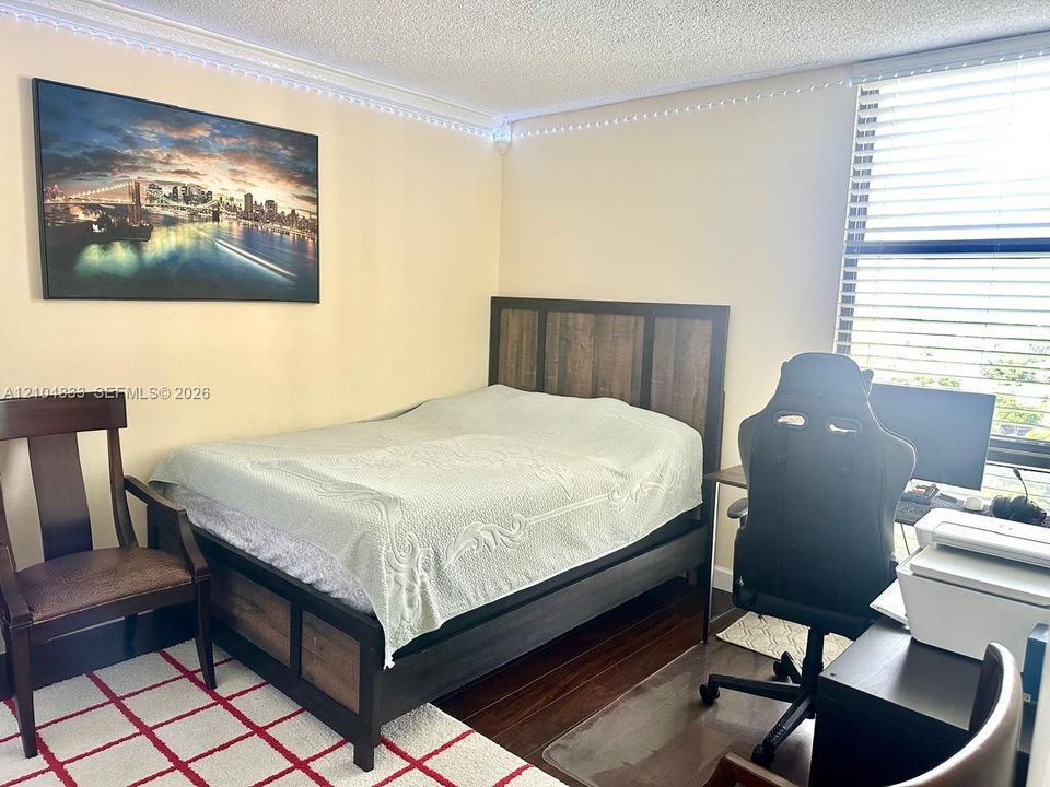 For Rent: $2,550 (2 beds, 2 baths, 1313 Square Feet)